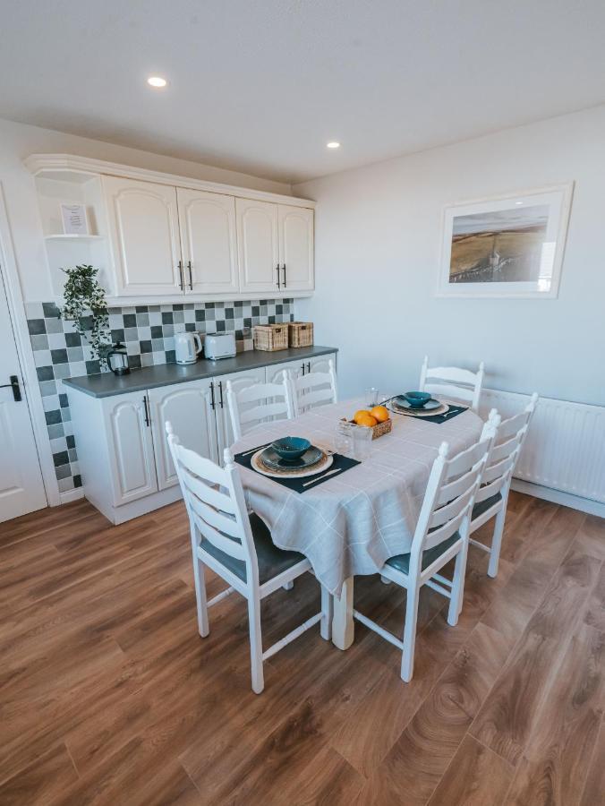 Tideaway - Cosy Seaside Village Bungalow Near Beach Castlerock Exteriér fotografie