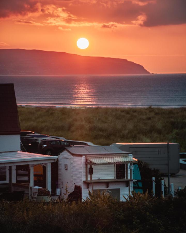 Tideaway - Cosy Seaside Village Bungalow Near Beach Castlerock Exteriér fotografie